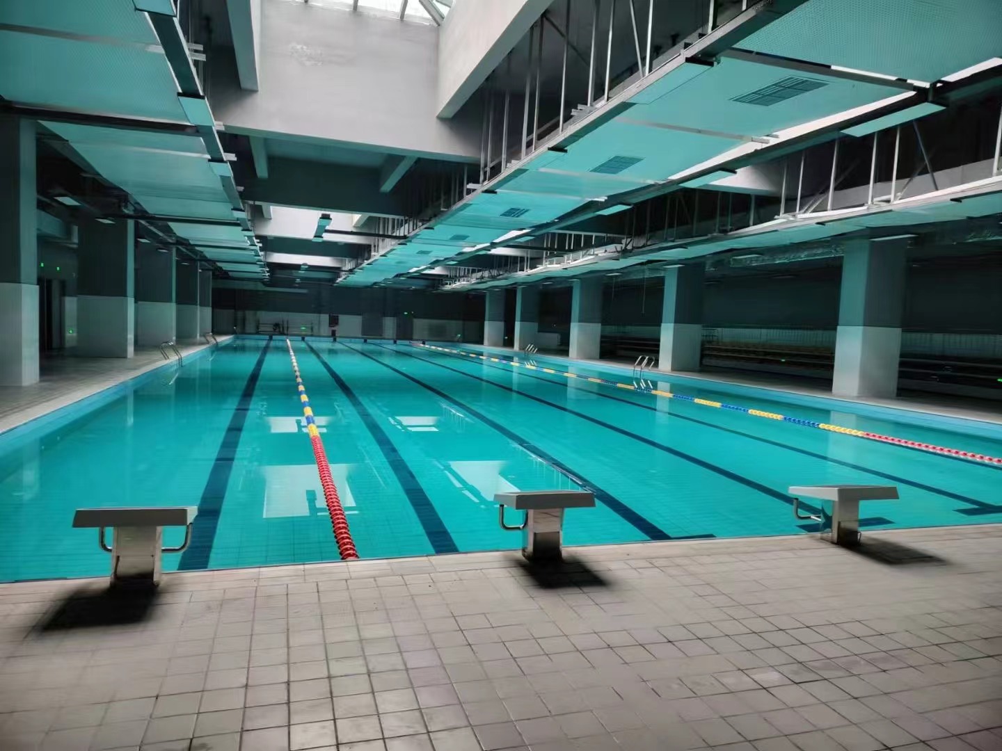 南充文峰校区恒温泳池设备工程
